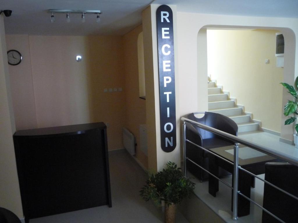 Hostel Sylvia Sofia Ngoại thất bức ảnh
