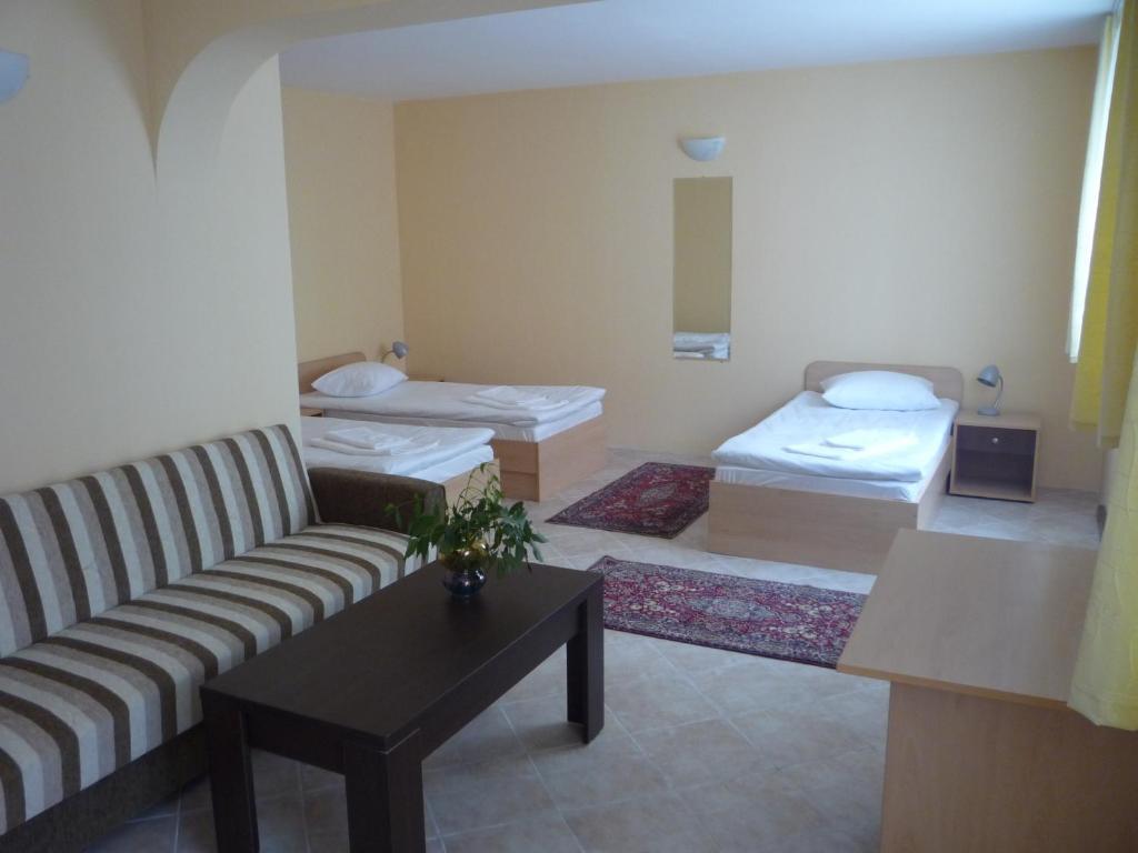 Hostel Sylvia Sofia Ngoại thất bức ảnh